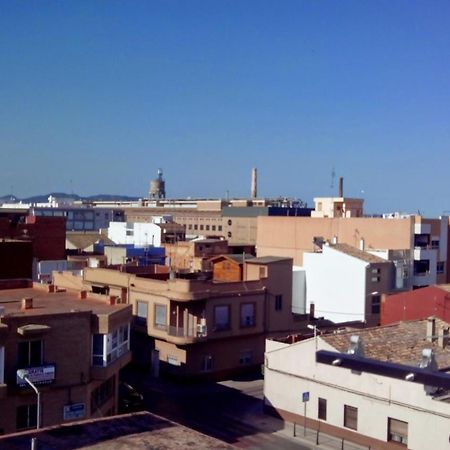 Piso Compartido Cerca De La Universidad Ceu Moncada Bagian luar foto