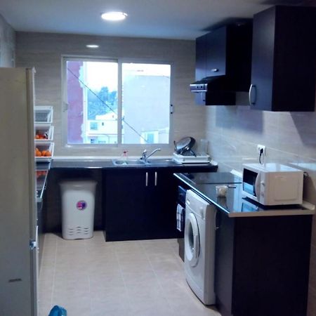 Piso Compartido Cerca De La Universidad Ceu Moncada Bagian luar foto