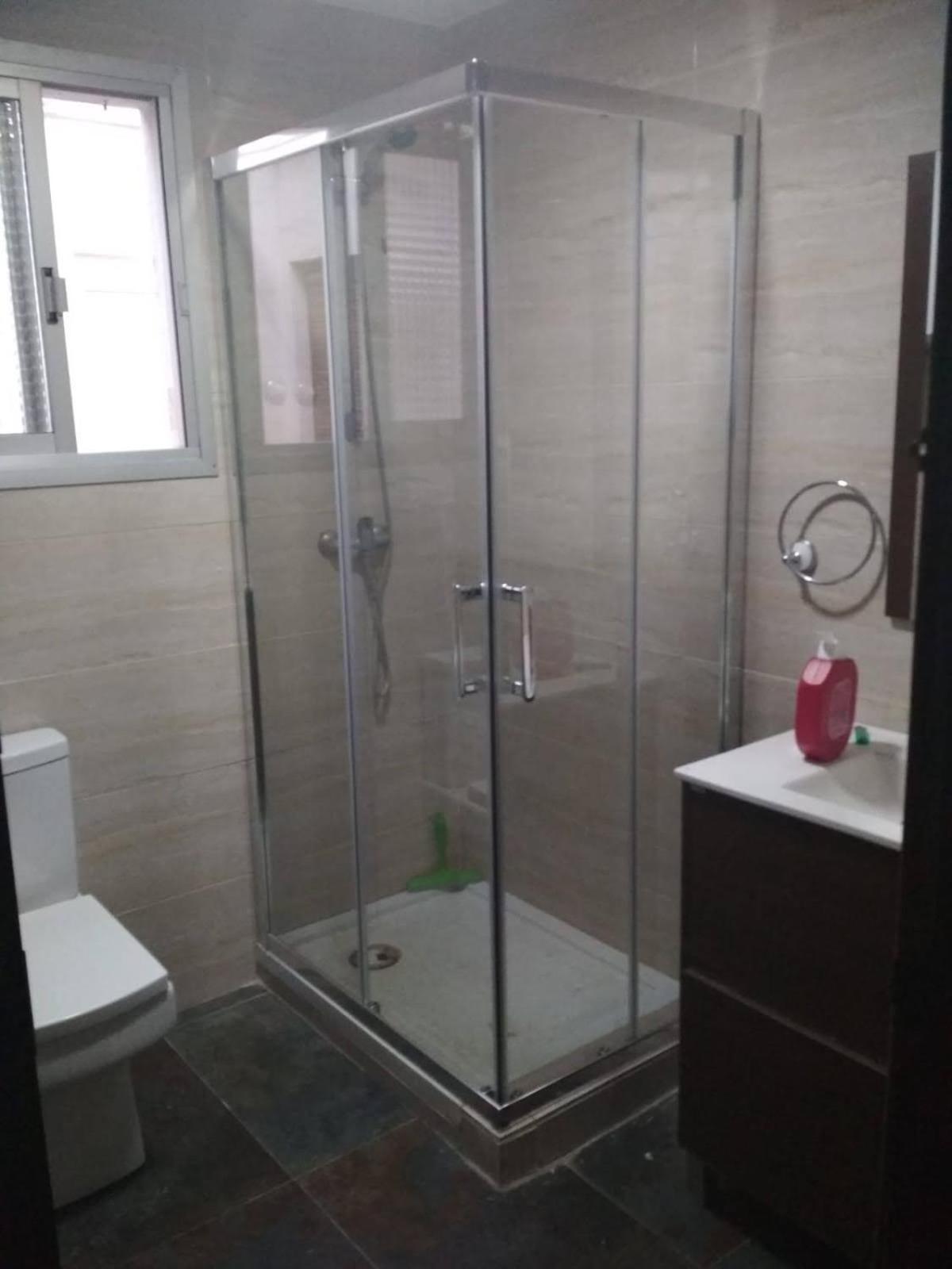 Piso Compartido Cerca De La Universidad Ceu Moncada Bagian luar foto
