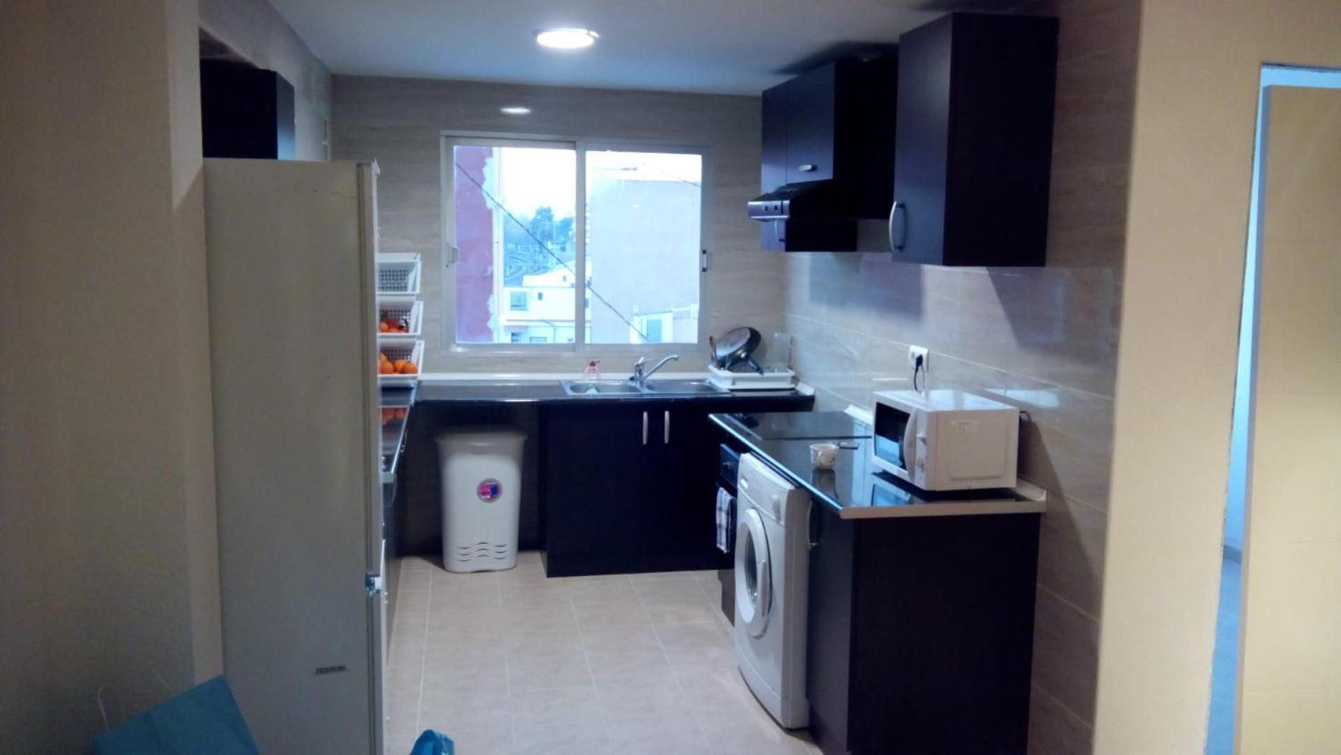 Piso Compartido Cerca De La Universidad Ceu Moncada Bagian luar foto