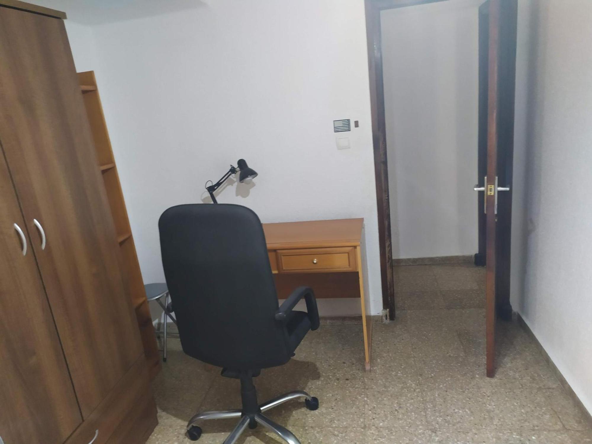 Piso Compartido Cerca De La Universidad Ceu Moncada Bagian luar foto